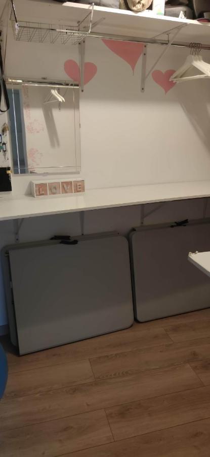 Logement Chambre Seul En Supplement Ou Dortoir Mixte Roquemaure  Εξωτερικό φωτογραφία